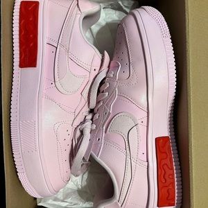 Nike Women’s Air Force 1 Fontanka Size: 8.5 LIKE NEW ONLY WORN ONCE!!!!!!!!!!!!!